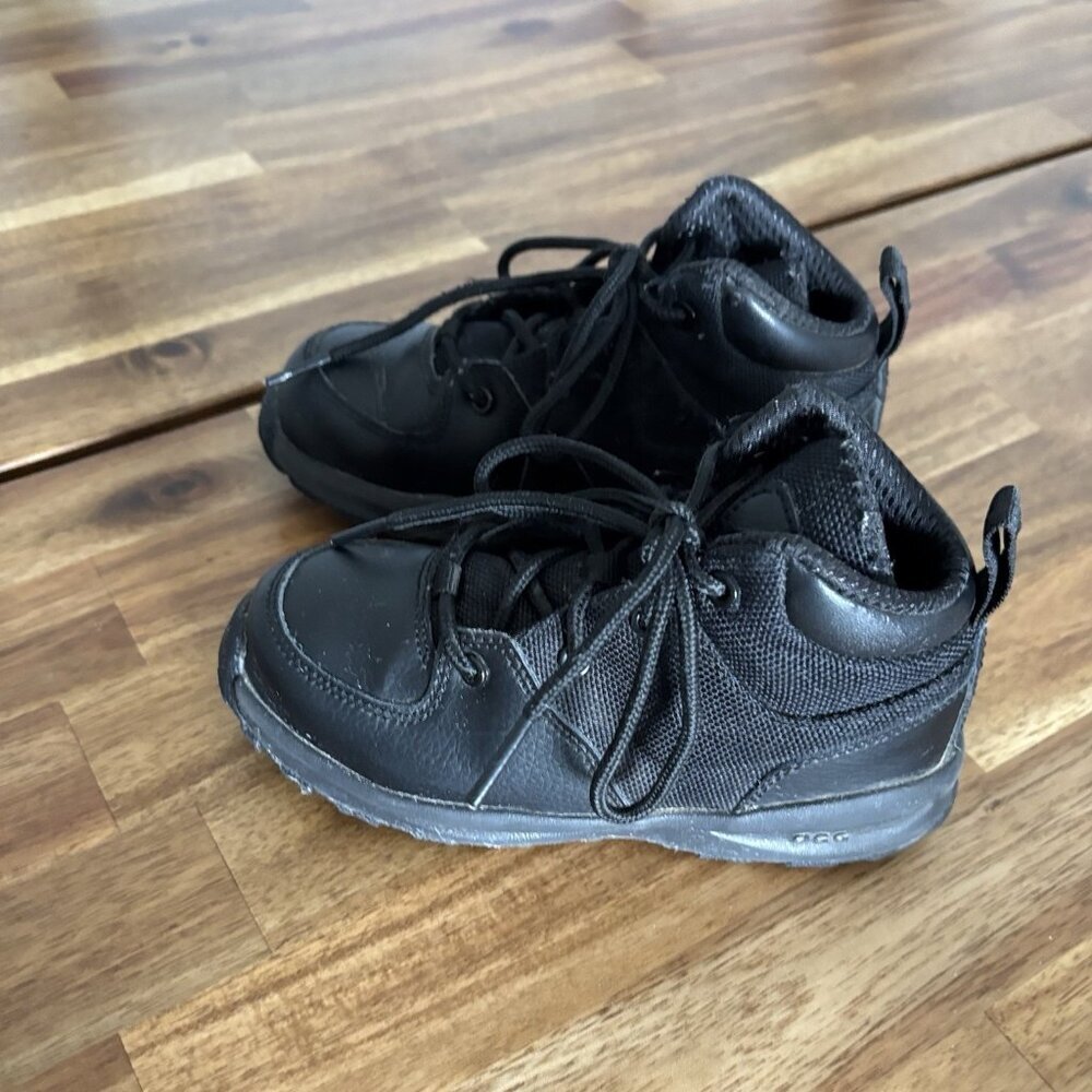 Nike Manoa Leather Triple Black High Top Boots Shoes BQ5374-001 Toddler Size 10C